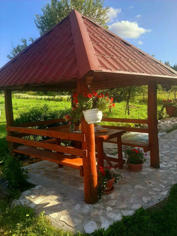 Guest House Mila Plitvicki Ljeskovac ภายนอก รูปภาพ