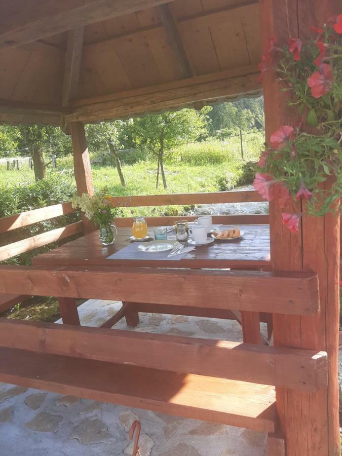 Guest House Mila Plitvicki Ljeskovac ภายนอก รูปภาพ
